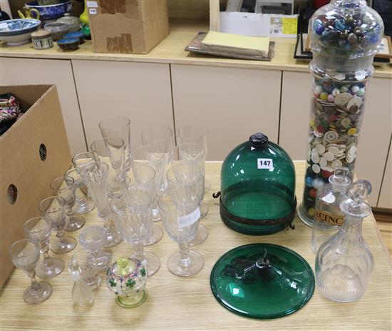 A quantity of glassware